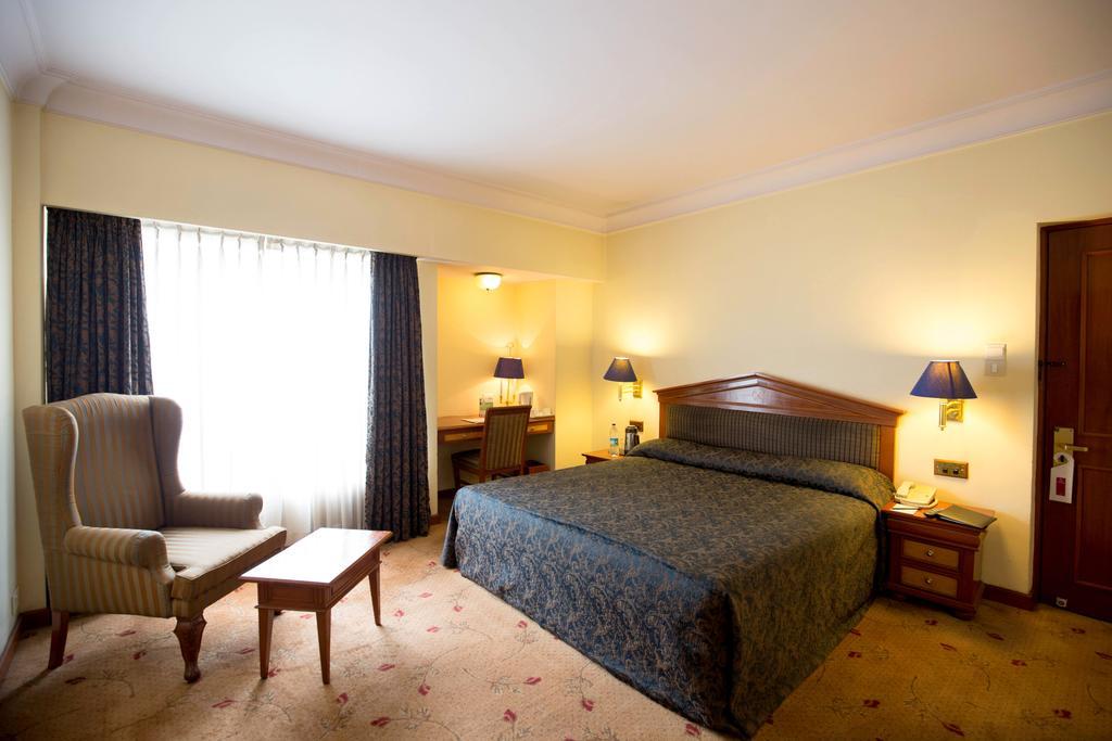 Hotel Sagar Plaza City Centre Pune Habitación foto