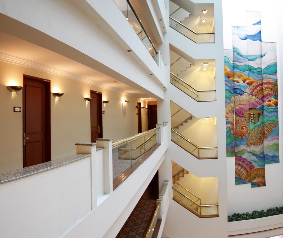 Hotel Sagar Plaza City Centre Pune Exterior foto